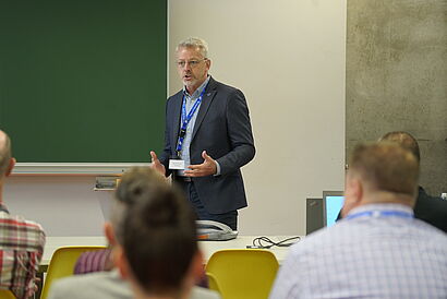 Bernd Heimer von der TH Wildau bei seinem Vortrag auf Wildauer Verwaltungstag 2023