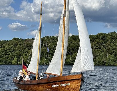 Segelkutter auf See