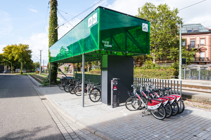 Fahrradparken am Bahnhof Ettlingen