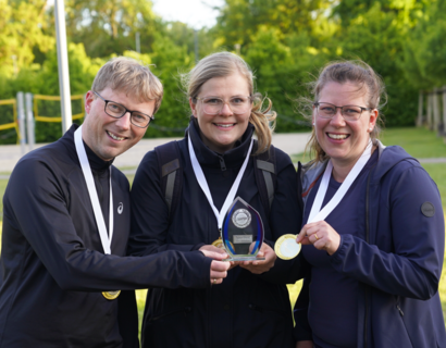 ZFT Sportfest 2025 drei personen lächeln in die kamera