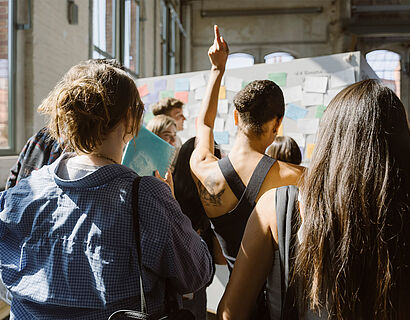 Titel und Teaserbild Vorlage Bild4 Eine zündende Idee kann den Anfang für Großes bedeuten.